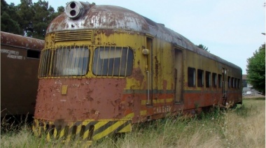 Buscan recuperar el depósito de locomotoras de Junín