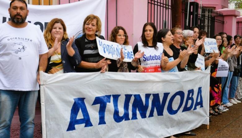 Trabajadores no docentes universitarios realizarán un paro de 48 horas ...