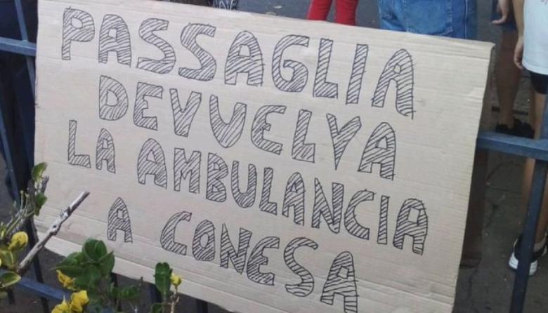 Passaglia dio marcha atrás con los recortes en salud tras la pueblada en Conesa