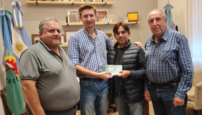 "No es subsidio, es reconocimiento": El intendente de Leandro N. Alem homenajeó a los bomberos voluntarios
