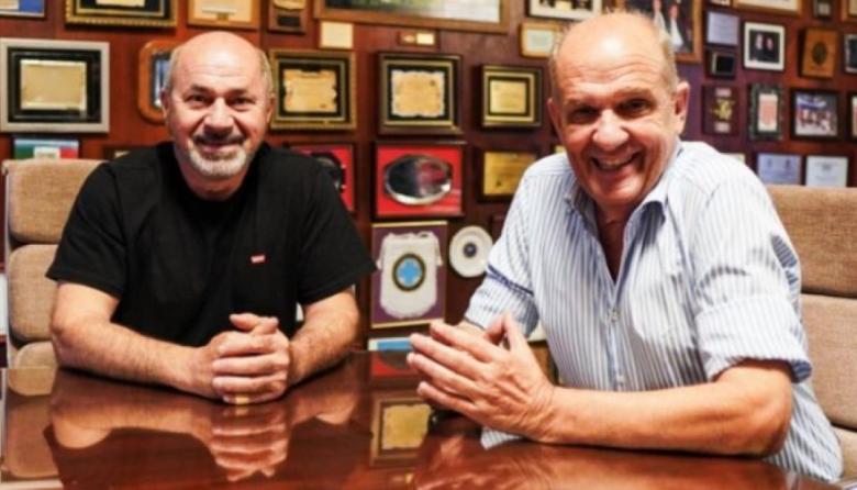 Con la disputa por la conducción de fondo, los intendentes se sacan chispas