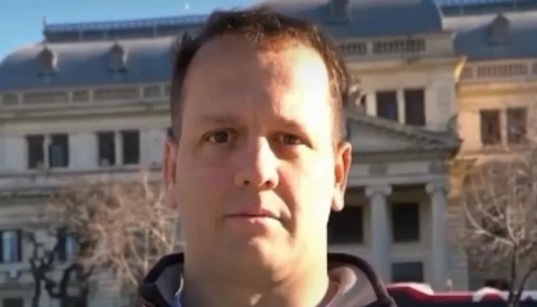 Candidato libertario de La Plata propone poner una bomba en la Legislatura