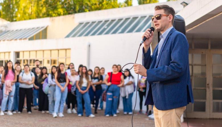 Ferraris busca cubrir puestos de trabajo clave en Leandro N. Alem