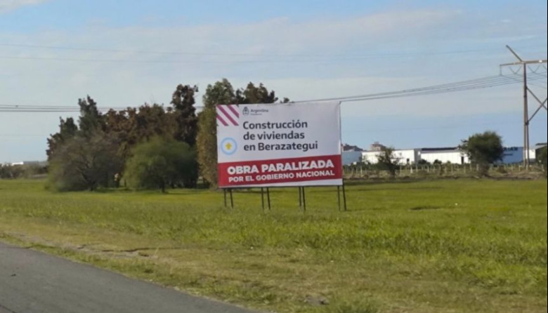 Provincia denuncia un ajuste histórico en obras, educación y vivienda