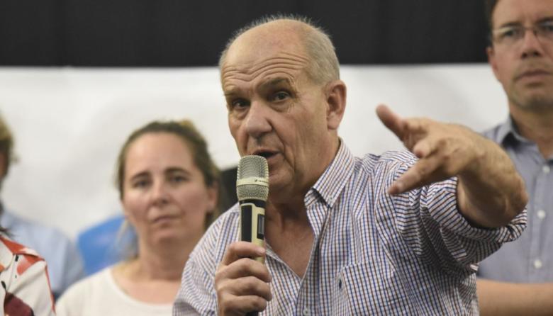 Inundaciones: Molesto por falta de obras en Pehuajó, Zurro amenaza con ir a la Justicia