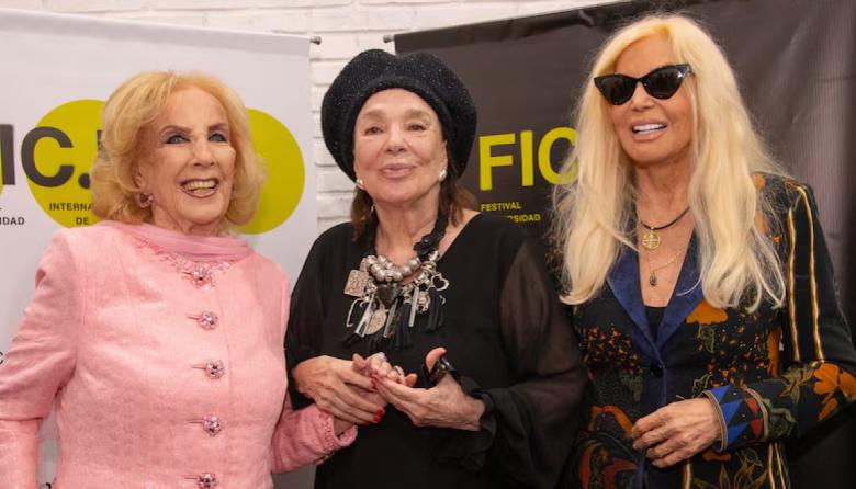 Graciela Borges recibió el Doctorado Honoris Causa de la UBA en el marco del FIC.UBA 2025