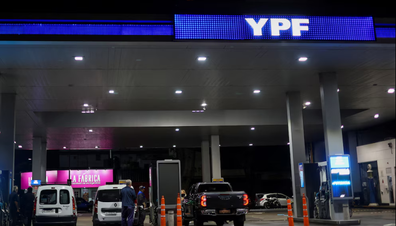 Ofrecen descuentos de hasta 30% y reintegros de $40.000 en combustibles
