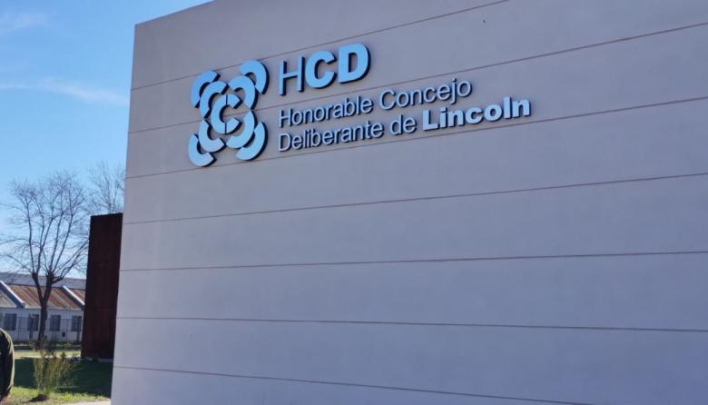 El Concejo dio nuevo plazo al Ejecutivo linqueño para presentar el Presupuesto 2026