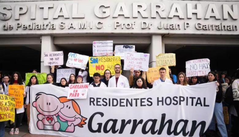 El gobierno otorgó un fuerte aumento para los médicos del Garrahan
