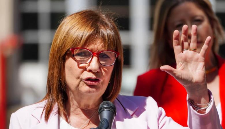 Bullrich denunció a “Chiqui" Tapia y Toviggino ante la CONMEBOL