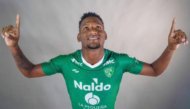 Sarmiento adquirió a John Rentería y es el primer confirmado para el 2026