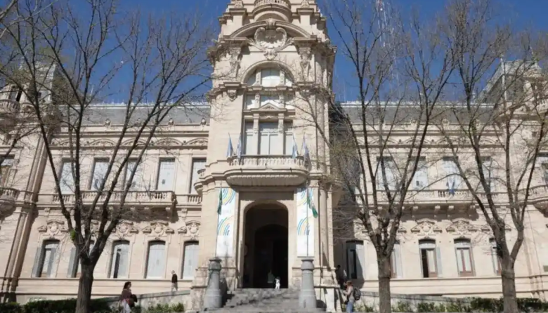 Iniciaron un sumario contra dos empleados municipales de Bahía Blanca: Se llevaron un auto oficial para pasar Año Nuevo