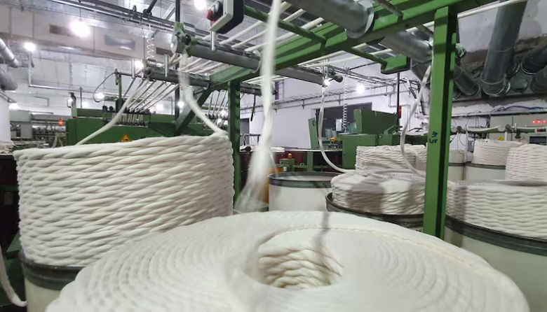 Un conocido fabricante de sábanas se suma a los ajustes en plantas por la ola importadora