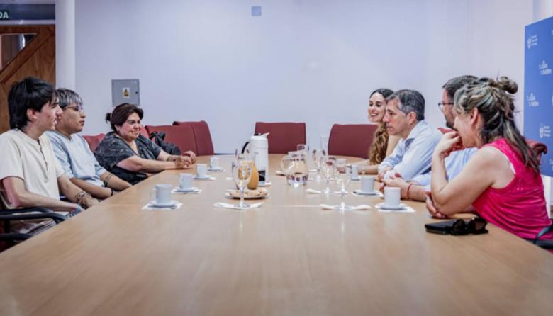 Flexas destacó la importancia de la Casa del Estudiante en Junín