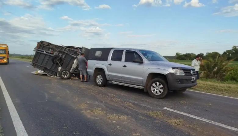 Ruta 5: Despiste y vuelco de una casilla rodante a la altura del kilómetro 131
