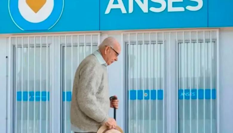 Cuánto van a aumentar las jubilaciones y pensiones en marzo, luego del último dato de inflación