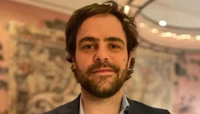 Peter Lanzani fue internado de urgencia