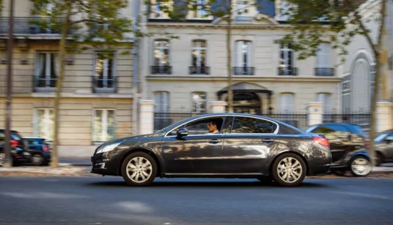 Choferes de Uber protestaron en Bahía Blanca: Piden derogar la ordenanza que regula la actividad