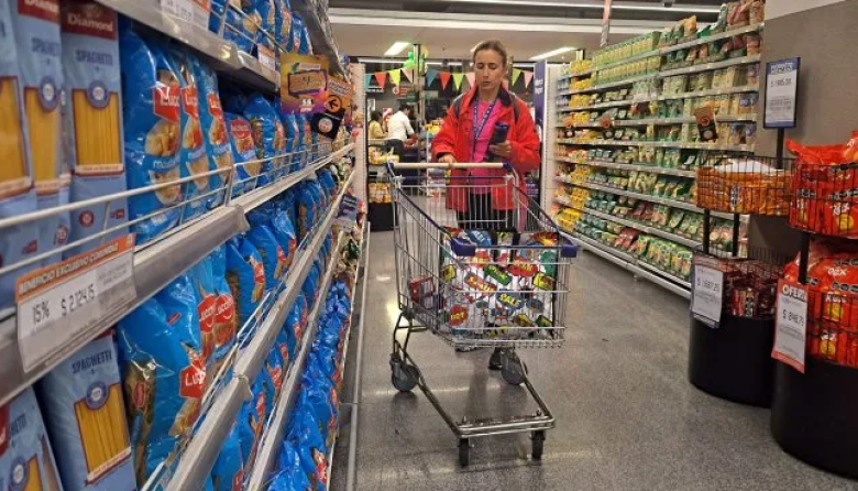 Una familia necesitó casi 1.4 millones de pesos para no ser pobre en febrero