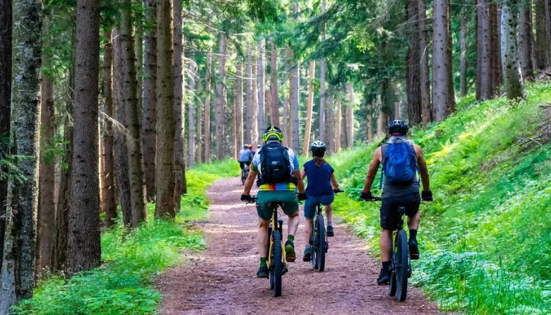 Fin de semana de caminatas, carreras, cabalgatas, bicicletas y pesca