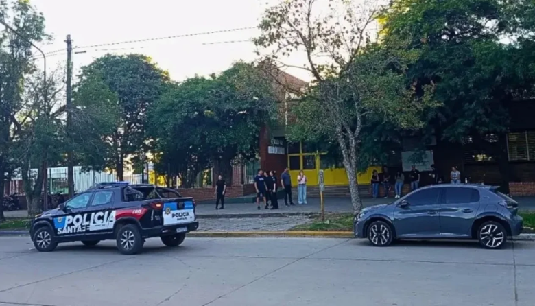 Horror en Santa Fe: un alumno fue armado al colegio y mató a un compañero