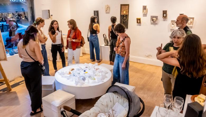 "Gira" ya puede visitarse en la Galería Tono Local