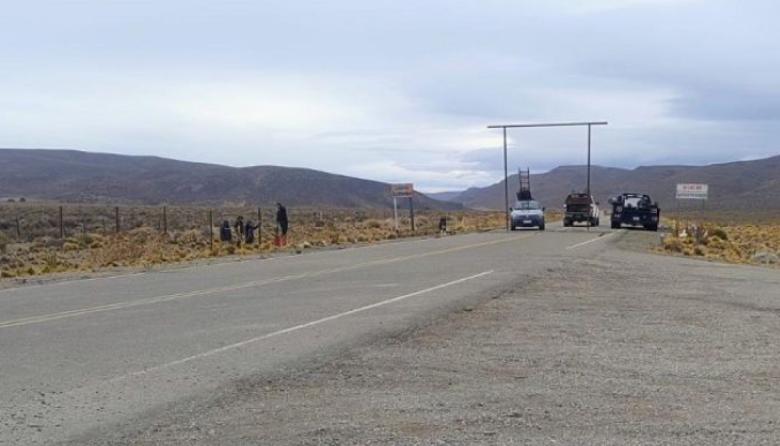 Insólito: Un empresario extranjero instaló una tranquera y reclama un pedazo de ruta