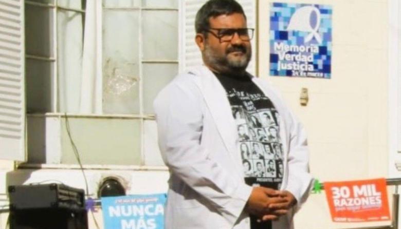 Sostener lo insostenible y...otras hierbas, si no fuera por la complicidad de Juan Riera