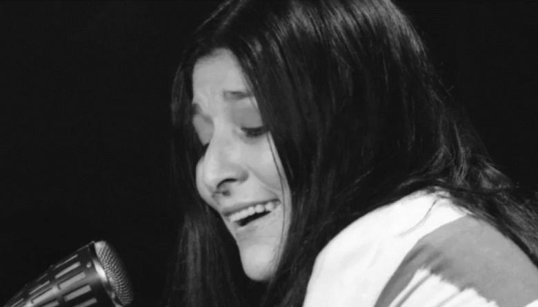 Un funcionario libertario tildó a Mercedes Sosa de “gorda comunista” y “cáncer”