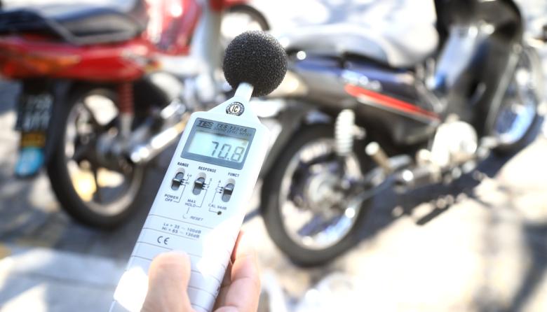 Proponen prohibir los escapes libres y endurecer sanciones en la Provincia