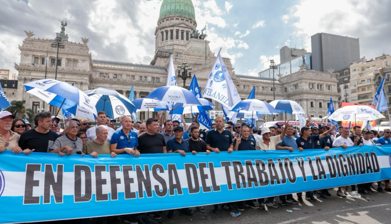 La CGT convocó a una marcha el 30 de abril en rechazo a la caída del salario