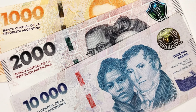 Los salarios volvieron a perder contra la inflación: subieron 2,4% en febrero