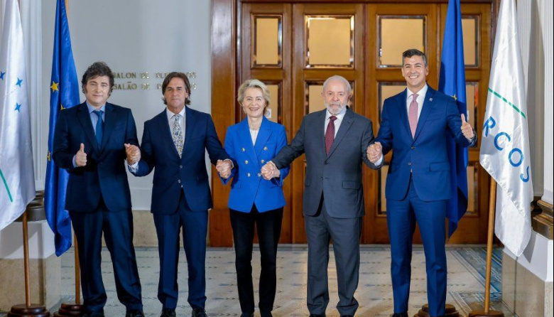 Javier Milei cayó al fondo de la tabla en el ranking de presidentes de Latinoamérica