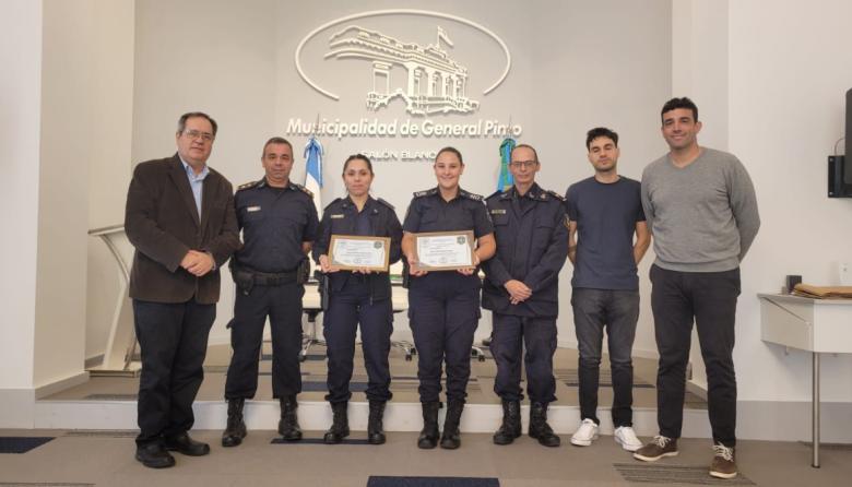 Reconocieron a las policías que salvaron a una beba en General Pinto