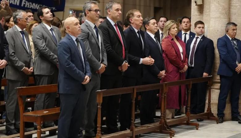 La Iglesia pidió a la dirigencia frenar "gestos violentos"