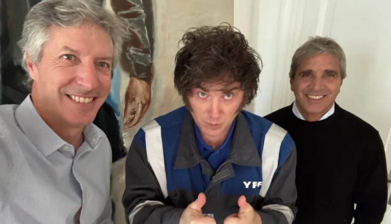 El Gobierno logró mantener el superávit fiscal en marzo