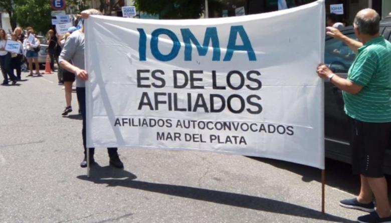 Afiliados de IOMA denuncian infiltración policial y apuntan a La Cámpora tras las acusaciones de Homero Giles
