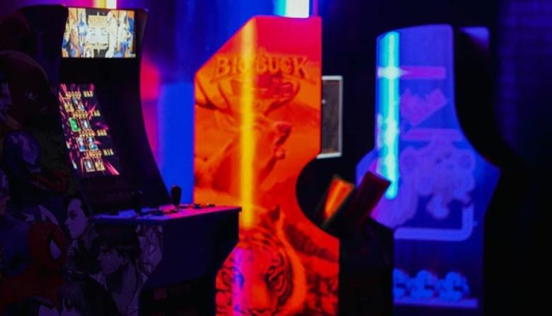 De las máquinas recreativas a la realidad virtual: la evolución de los videojuegos en América Latina