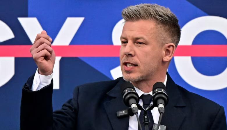 Péter Magyar arrasa en las elecciones, logra la ‘supermayoría’ y desbanca a Orbán tras 16 años en el poder