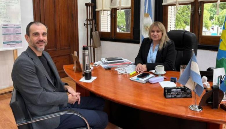 Revilla recibió a Petrecca en Arenales en medio de la preocupación por las finanzas de los municipios