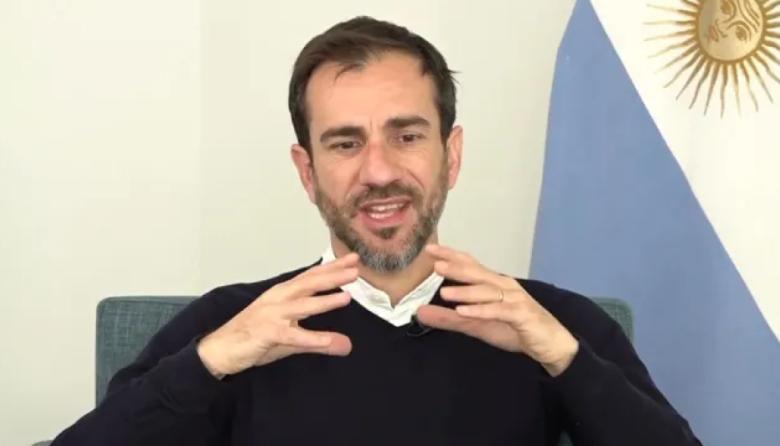 El amarillo se vistió de violeta: Petrecca defendió el recorte de Zona Fría