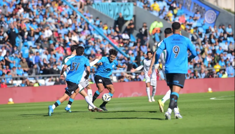 Un flojo Sarmiento perdió por goleada ante Belgrano y se despidió del torneo
