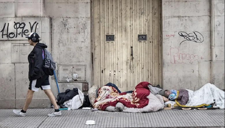 Se necesitan $ 1.469.768 para no ser pobre y $ 665.053 para no caer en la indigencia