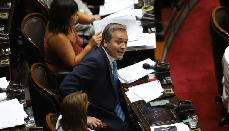 Martín Soria: “Adorni es el único argentino que Milei sacó de la pobreza”