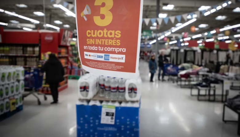 Mientras el consumo masivo no repunta, las ventas online siguen en alza