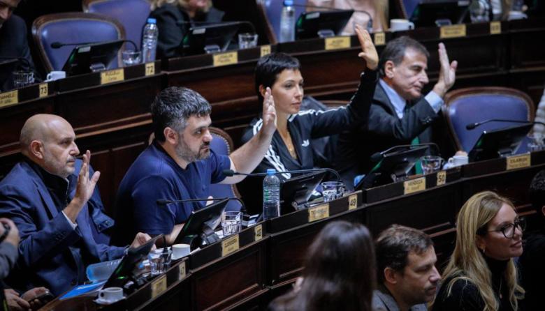 Ley Joaquín: la media sanción en Buenos Aires que cambia controles en plazas y clubes