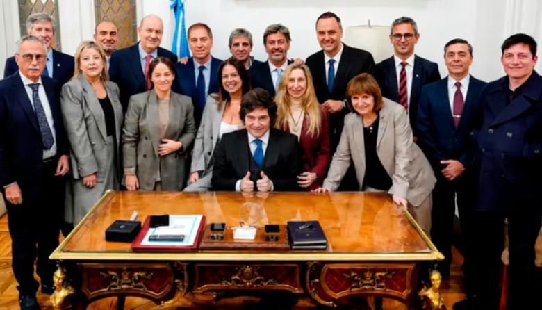 Adorni, Espert y Sturzenegger se beneficiaron con la “Inocencia Fiscal”