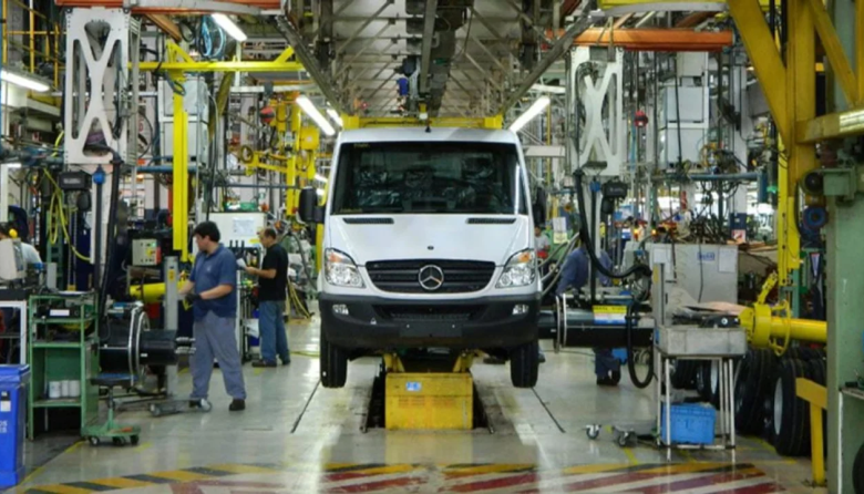 La producción automotriz se desplomó en mayo: Cayó 21,5% con relación al mismo mes del año pasado