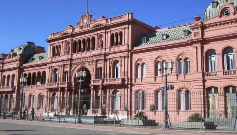 La deuda del Estado nacional bajó casi US$ 17.400 millones en mayo