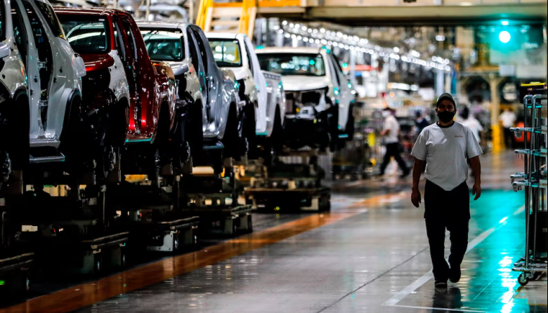 Mayo cerró con caída y casi el 40% de los sectores de la industria sigue en baja